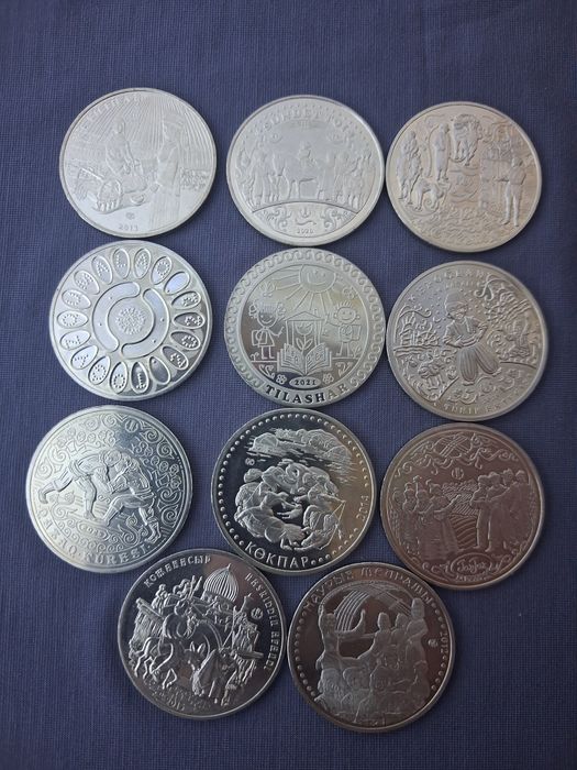 Продам коллекционные монеты 1шт-1500