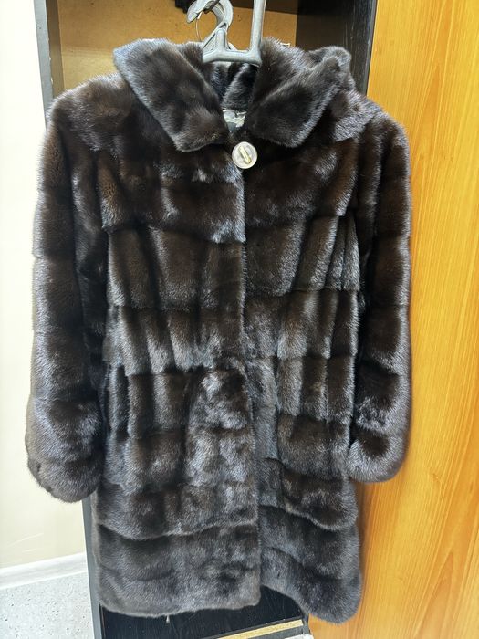 Продам норковую шубу в хорошем состоянии размер 46-48 р
