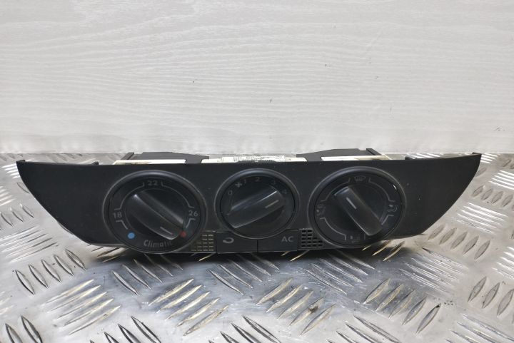 Panou AC   6Q0820045H Volkswagen VW Polo a 4-a generatie 9N seria