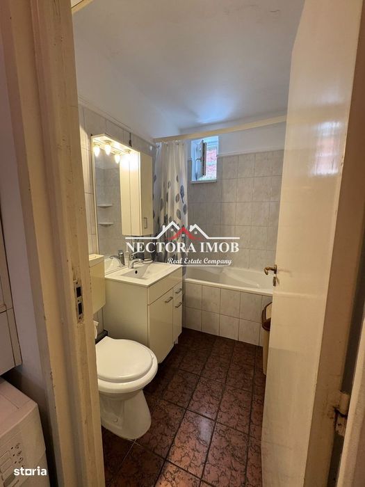NECTORA IMOB-Apartament 3 camere, Blvd. G. Magheru, Etaj 3/4, CENTRAL