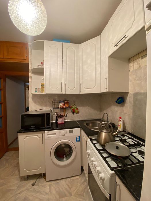 Сдам 1 комн Универмаг на длит срок