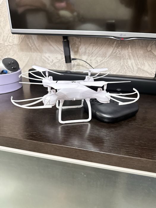 машинки разнве , квадракоптер