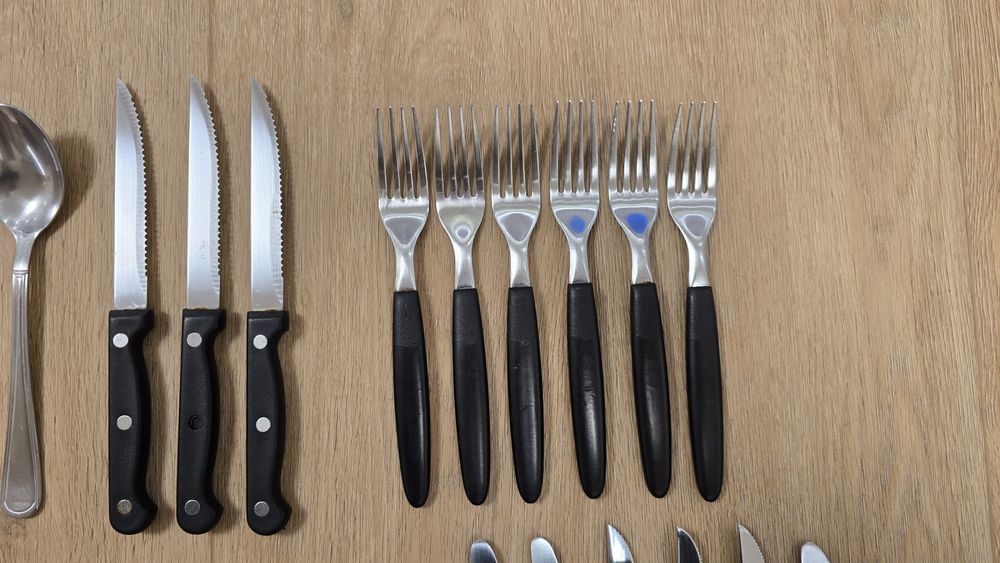 Комплект прибори