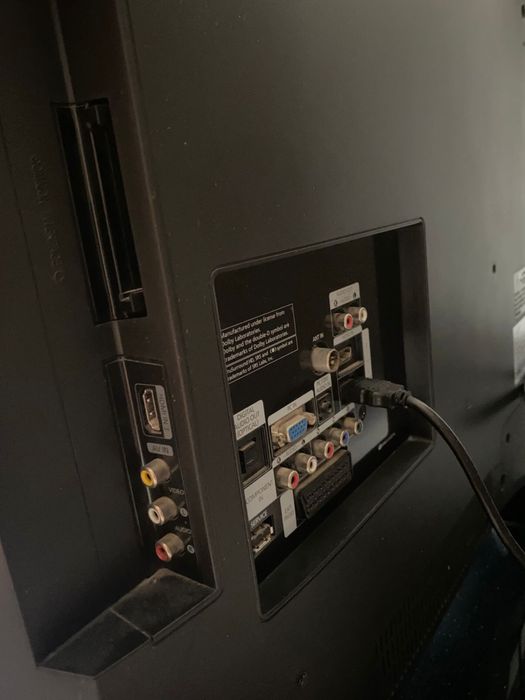 Продам телевизор Самсунг диагональ 102 см