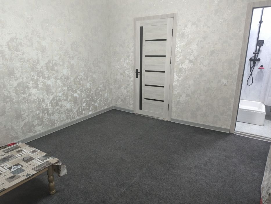 2ta qiz olaman Kadisheva, Doo'stlik metro,  ADJU oldida 900mingdan