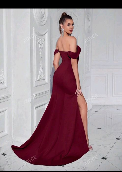 Бална рокля бордо