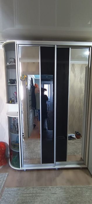 Продам шкаф прихожая