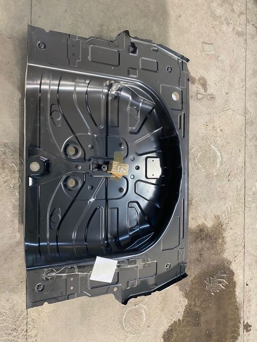 Поддон багажника Rav4