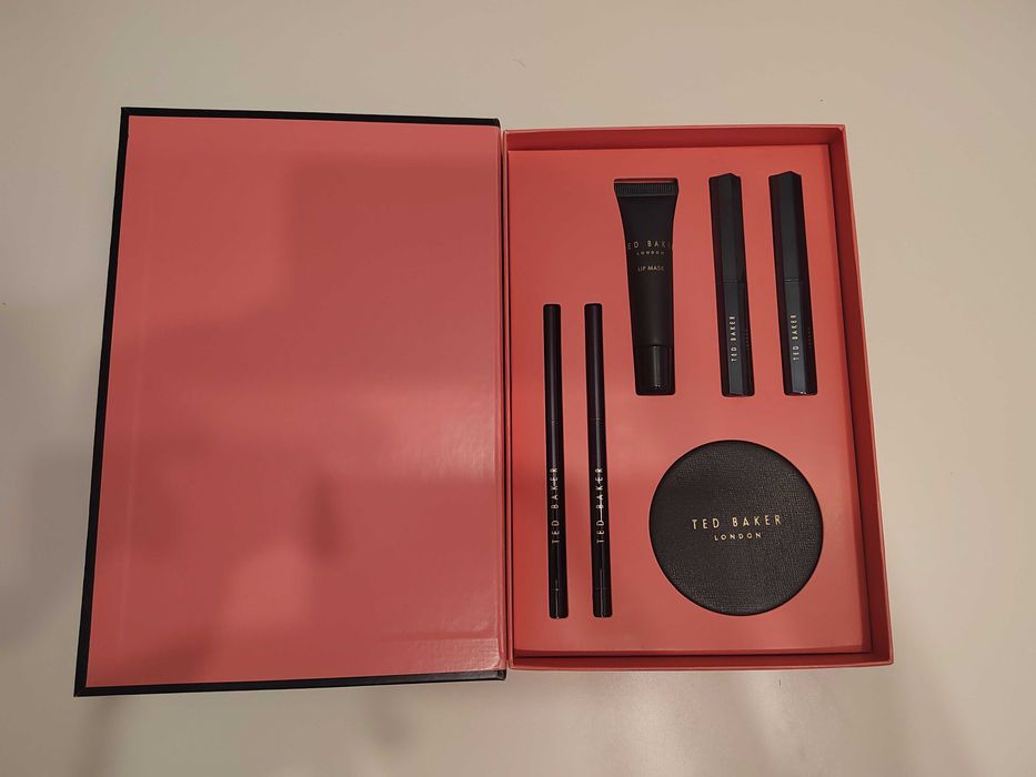 Ted Baker Дамски  И Мъжки Подаръчни Kомплекти