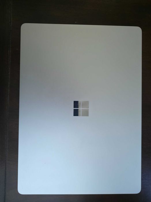 Microsoft Surface Laptop 7 – Ca Nou – Folosit Ocazional