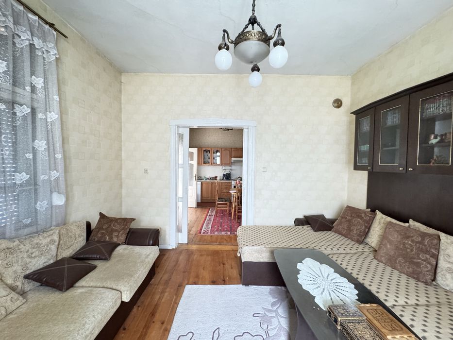 Продава се Етаж от къща в Русе, Дружба 1 - 118 кв.м за 584 €/кв.м - Снимка #14