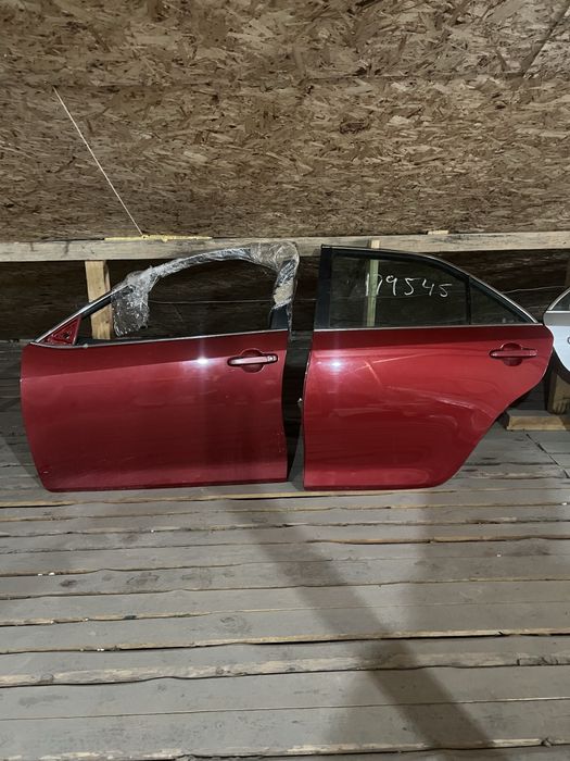 Двери Toyota Camry