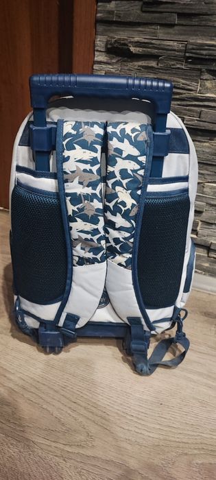 Раница на колела