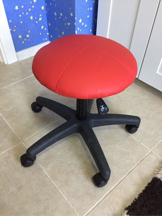 Стулья стулья стулья