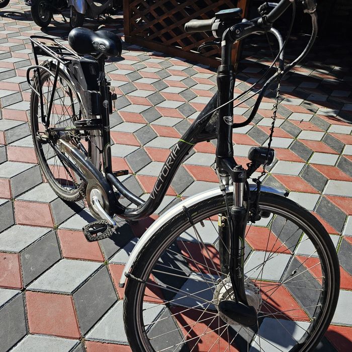 Vând bicicleta electrica Victoria