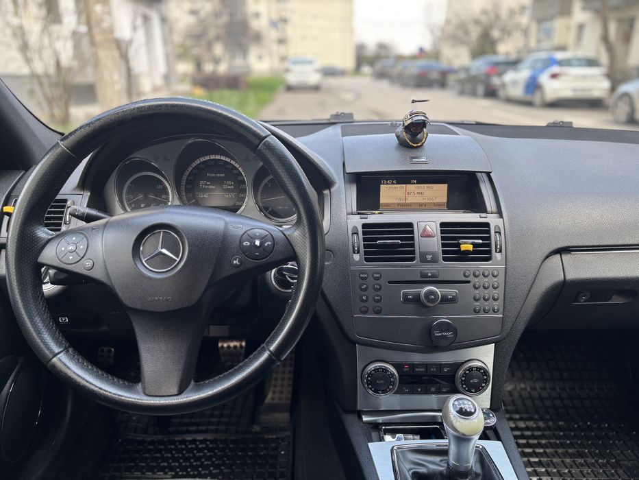 MERCEDES-BENZ C-Class 2009 — imagine 10