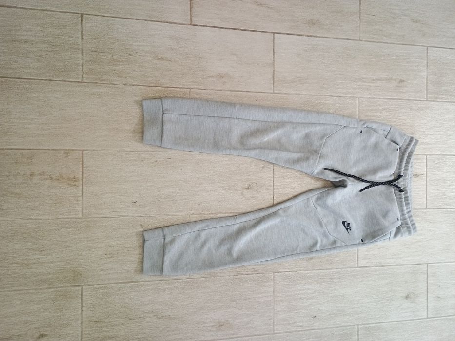 Nike tech fleece
