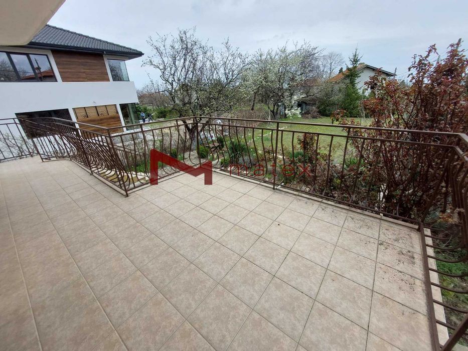 Продава се Къща в Варна, м-т Траката - 245 кв.м за 980 €/кв.м - Снимка #6