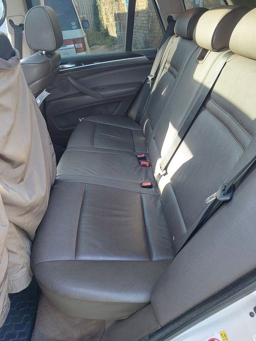 Продам хороший автомобиль