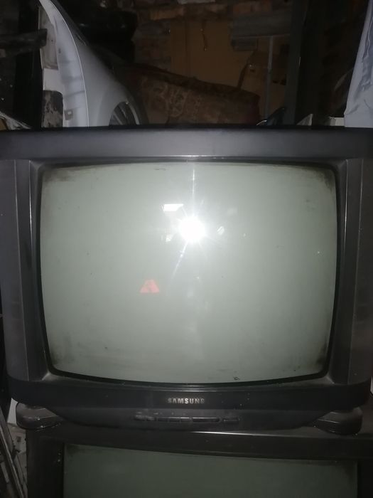 Цветной телевизор