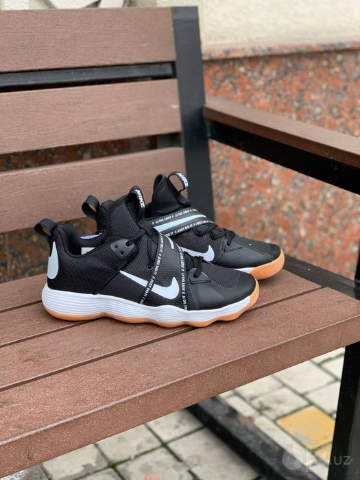 Nike basketball  .