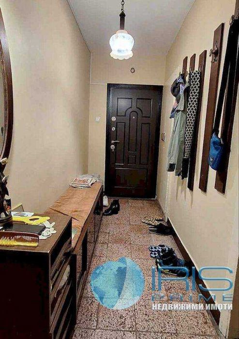 Продава се Тристаен апартамент в Шумен, Добруджански - 76 кв.м за 1342 €/кв.м - Снимка #5