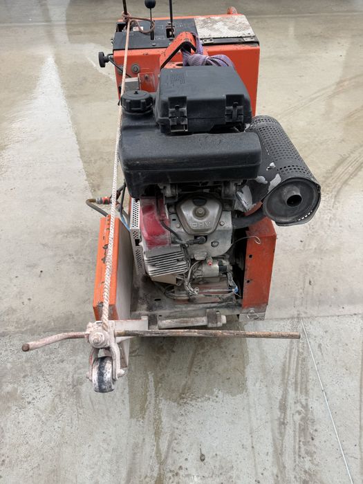 Masina de taiat asfalt si beton