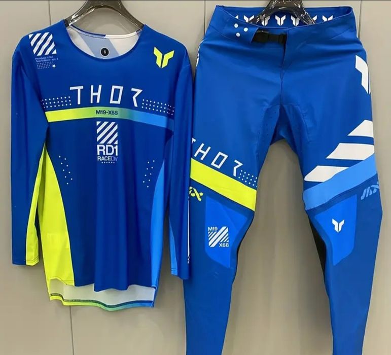 Motocros екипи  мотокрос KTM