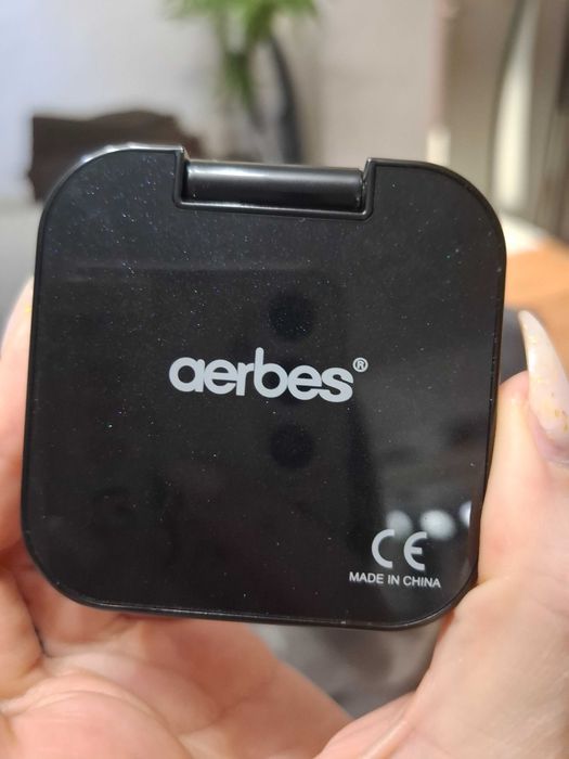 Мини мобилен телефон