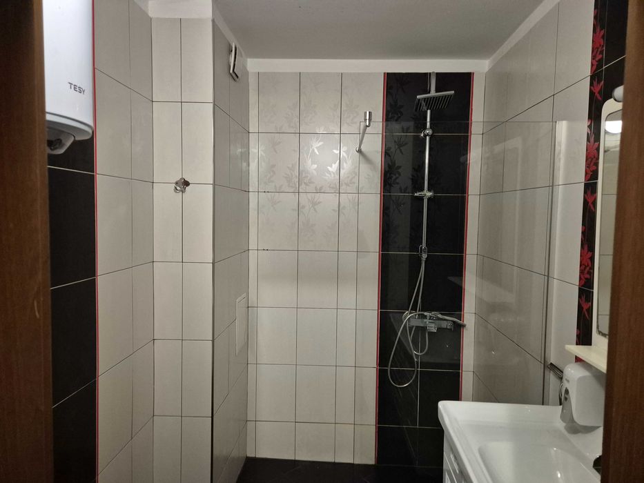 Дава се под наем Тристаен апартамент в София, Люлин 10 - 86 кв.м за 698.19 € - Снимка #2