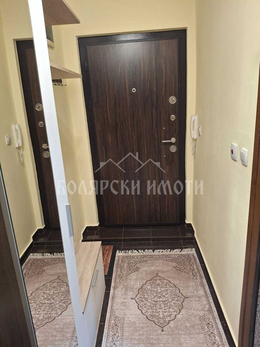 Дава се под наем Двустаен апартамент в Велико Търново, Колю Фичето - 64 кв.м за 255 € - Снимка #3