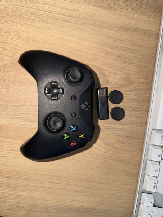 Controller Xbox One + Wireless Dongle + Joystick Caps