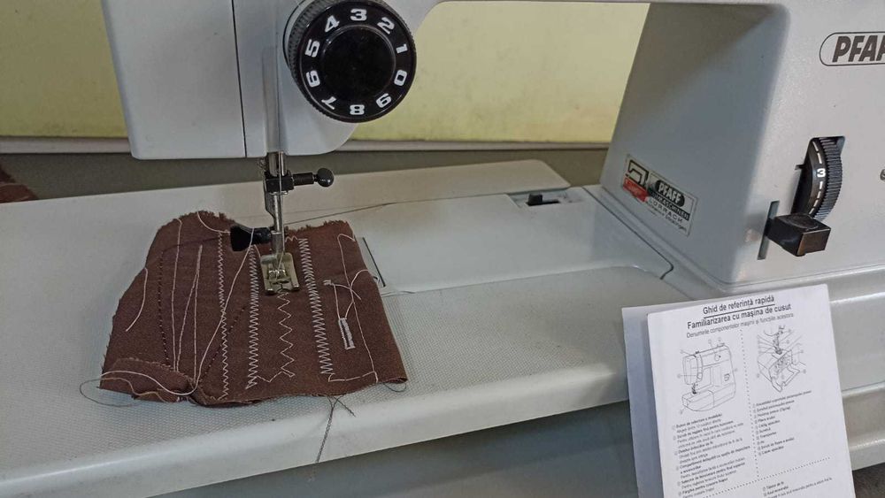 Masina de cusut semi industriala cu graifar rotativ Pfaff 285