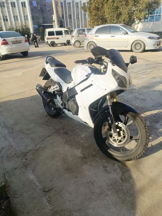 Мотоцикл SPR 250 в идеале без косяков.