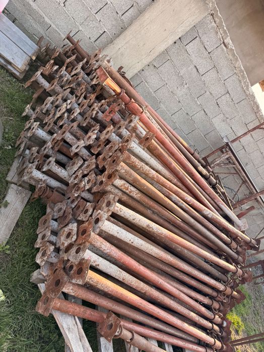 Popi metalici de vânzare