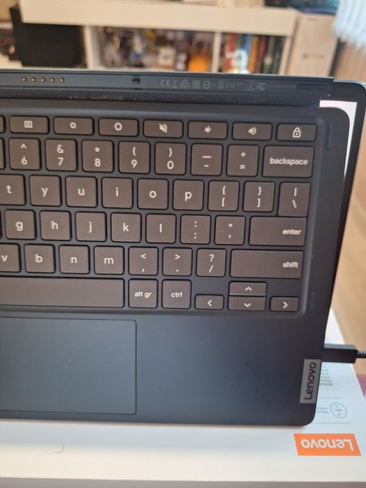 Lenovo ideapad duet 5- Chromebook