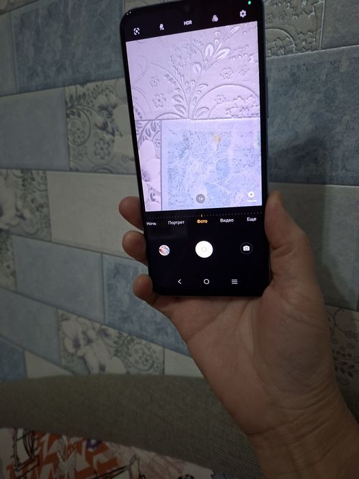 Продам смартфон .