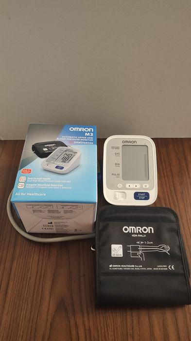 Апарат за кръвно налягане Omron M3