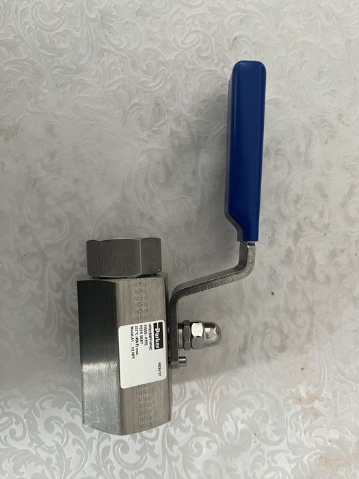 Вентиль от Parker 1/2 NPT Bal Valve