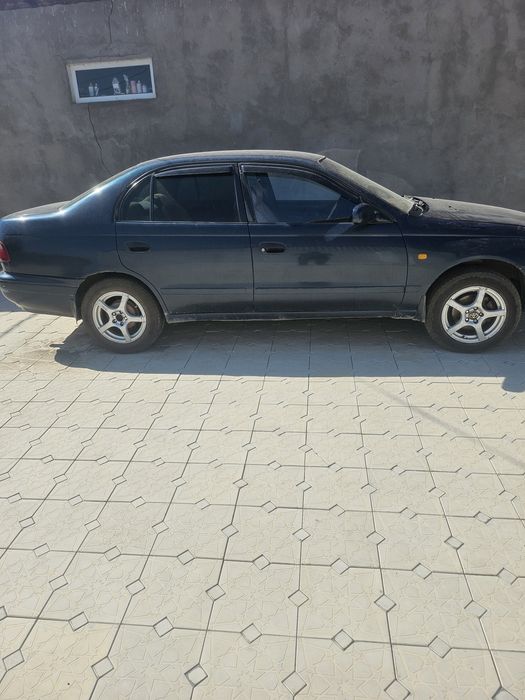 Продам Тойота Карина Е