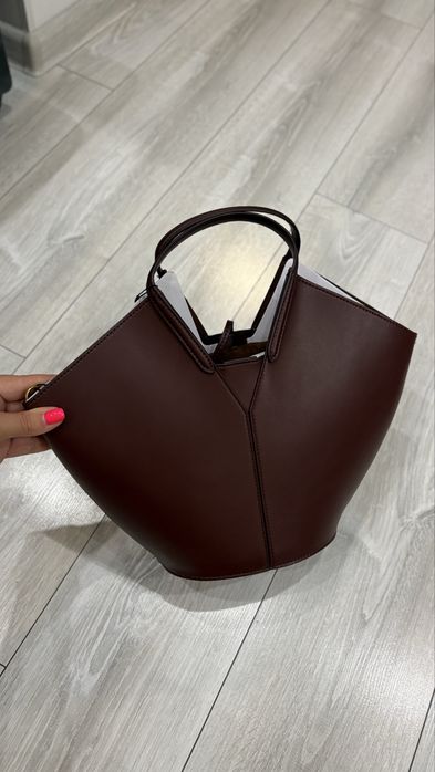 Zara дамска чанта в бордо среден размер