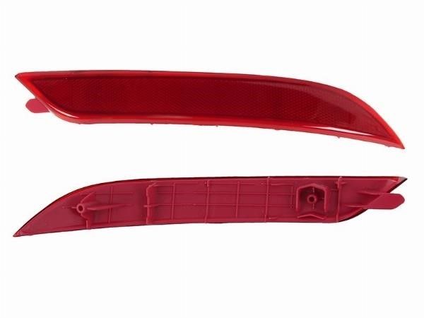 Отражатель в задний бампер  Kia Rio