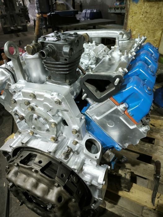 Двигатель на камаз с установкой.