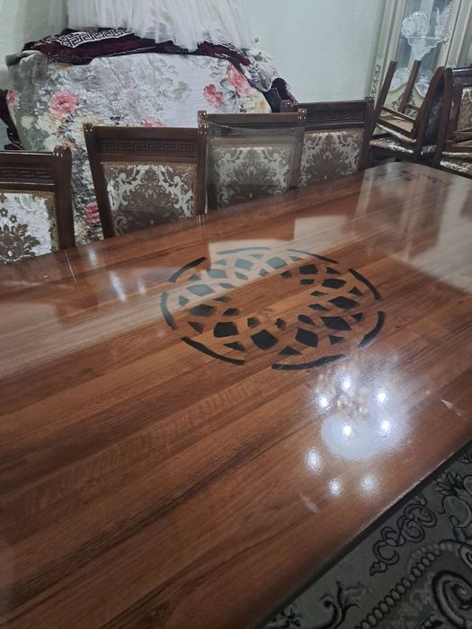 Mehmonxona uchun, 12 kishilik Stol-stul KOMPLEKT sotiladi.