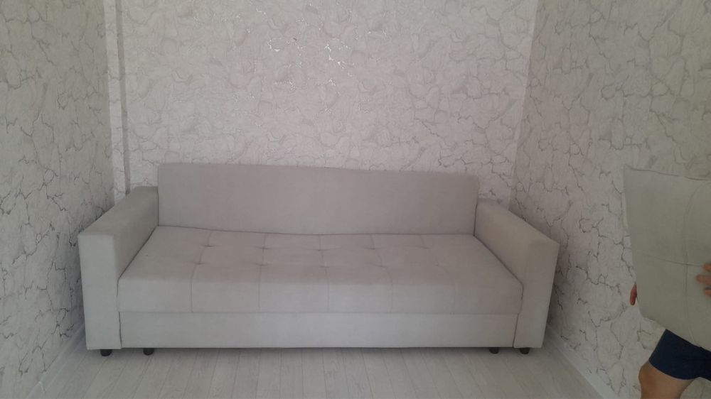 Продам Диван серый