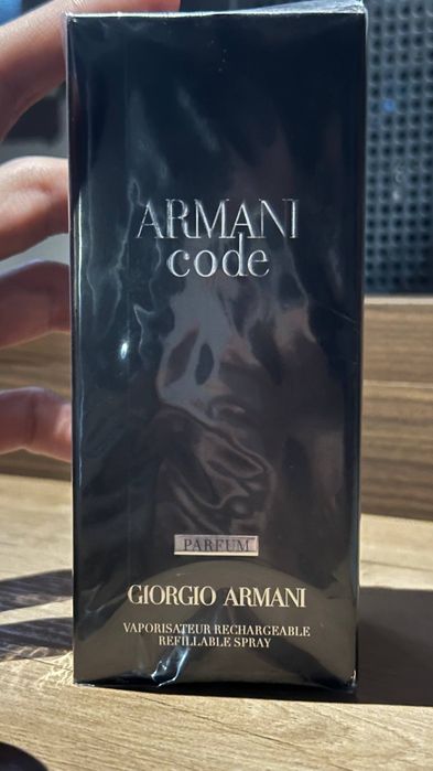 Продам парфюм Armani Code