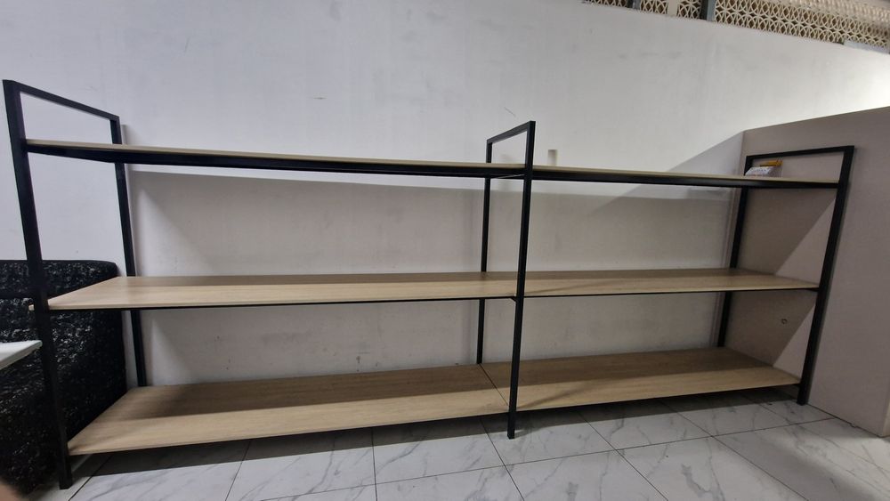 Продаётся витрины б/у