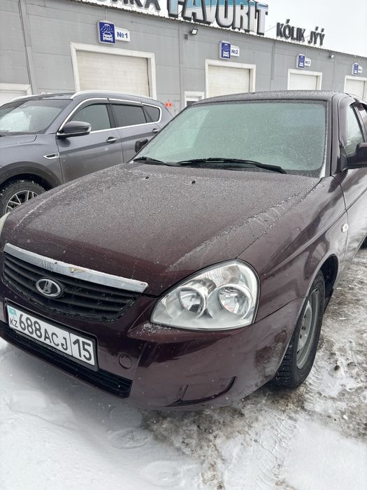 Продам приору в хорошем состояние 2011 года