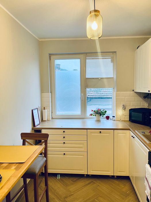 PF inchiriez Apt. 2 camere str. Anton Pann
