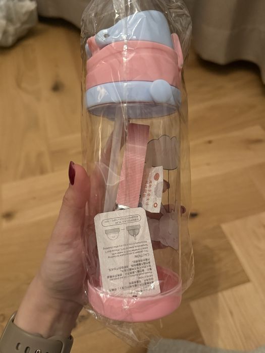 Чисто ново детско шише за вода